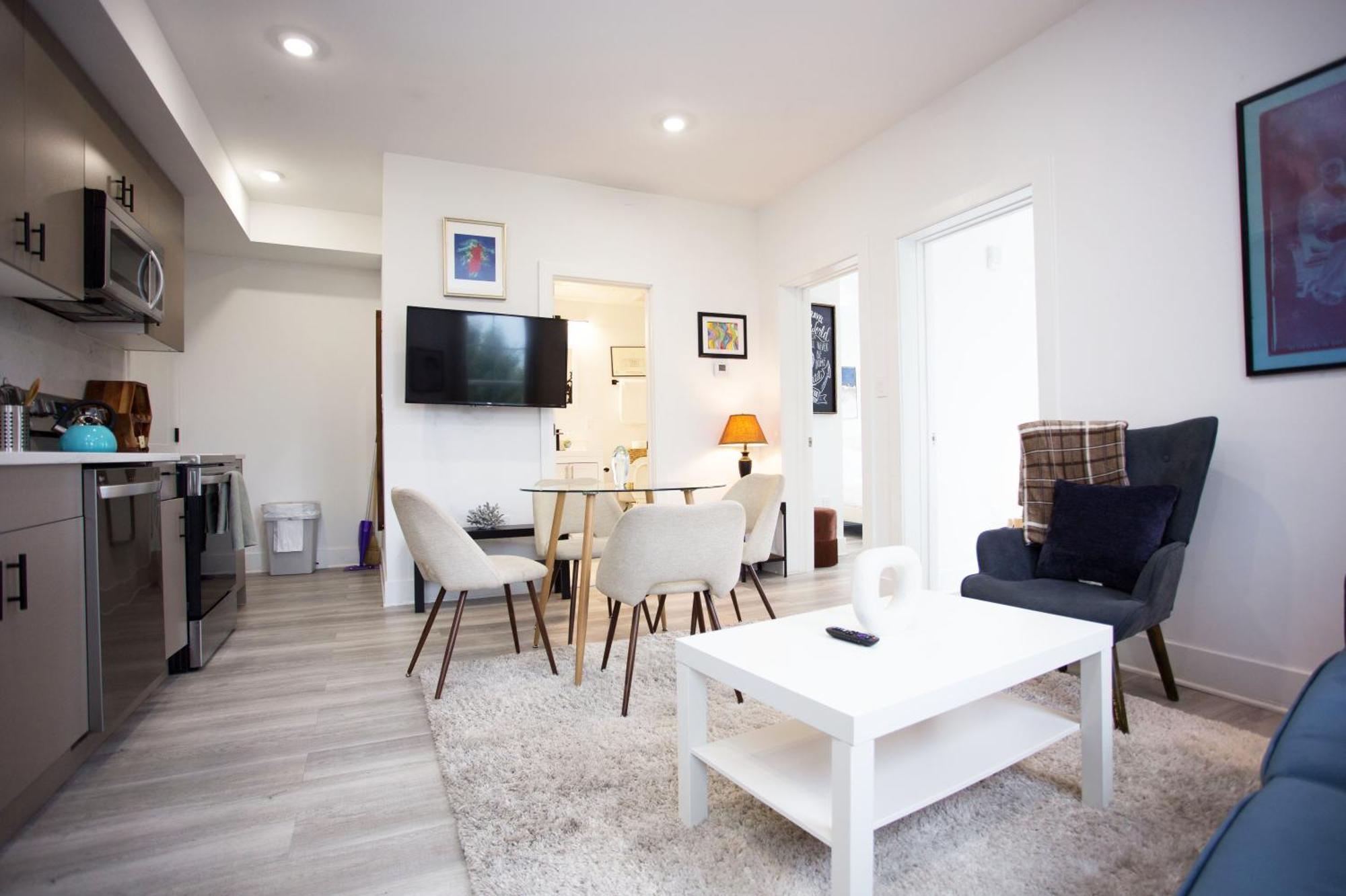 It'S A Corner Unit With Cool City Skyline Views! Washington Exterior foto